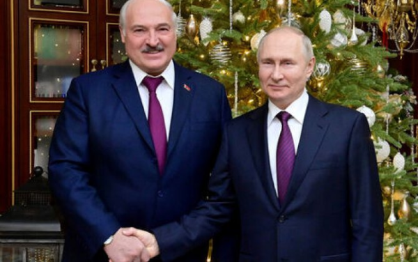 "Lukaşenko Putinin məzarına ilk əklil qoyanlardan olacaq..."