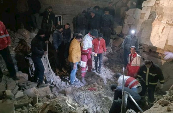 İranda partlayış: üç bina dağıldı, qurbanlar var — FOTO/VİDEO