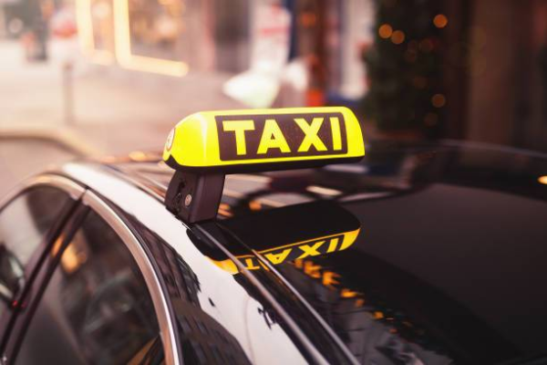 "Bolt"  taksi şirkəti qiyməti artırıb