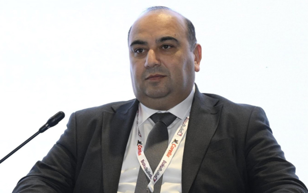 Tofiq İslamov vəzifəsindən azad olunub