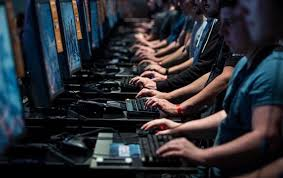 Polisdən kibercinayətkarlara qarşı  əməliyyat: Azyaşlılara aid porno videolar satan şəxslər saxlanıldılar