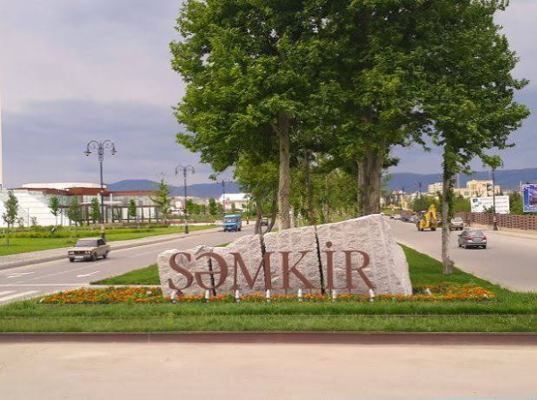 Şəmkirdə gənclər arasında dini maarifçilik mövzusunda regional konfrans keçirilib