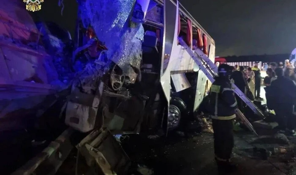 Moskvaya gedən avtobus qəzaya düşdü